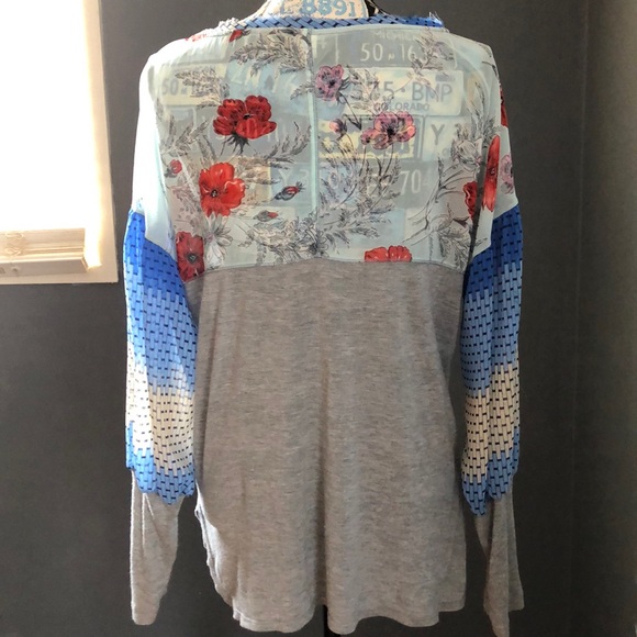 Anthropologie long sleeve blouse/t-shirt - Picture 3 of 8